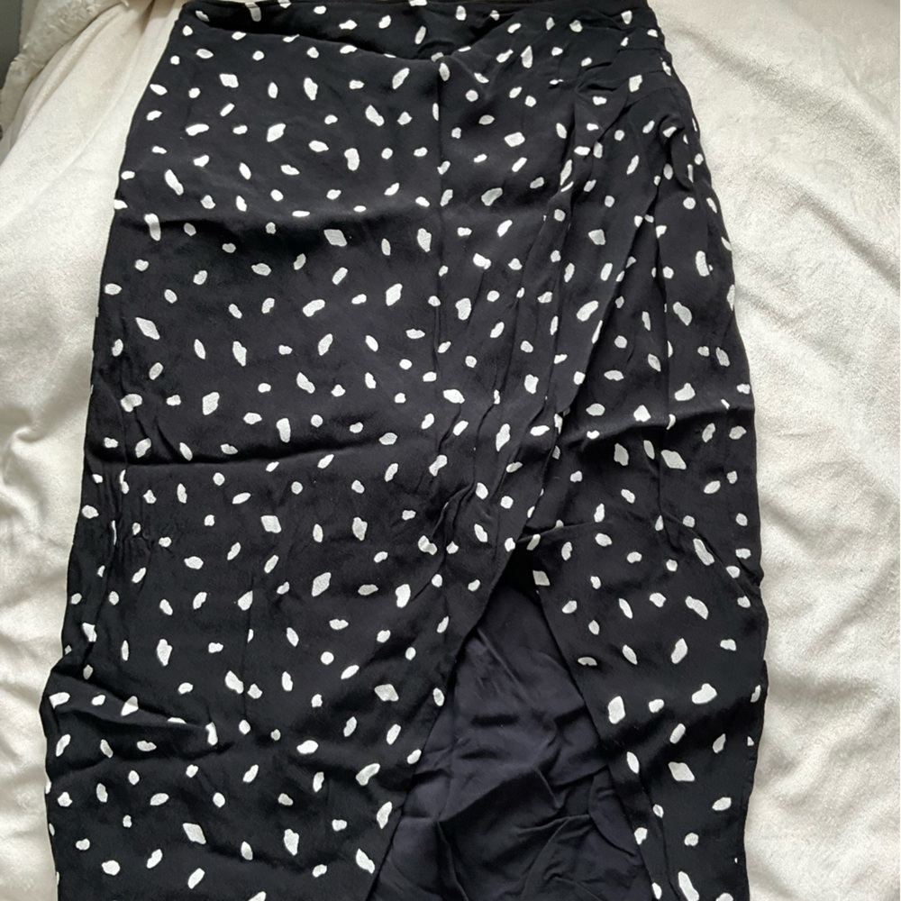 A&F MIDI skirt